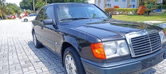 1995 Mercedes Benz 260E 2.6 (A) - 2