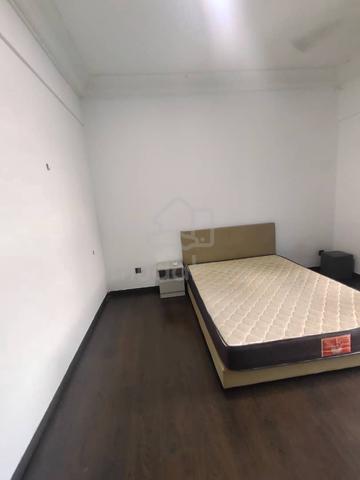 V-Summer JB-Walking distance to CIQ / Room2px /LowDepo / NoAgentFee 1
