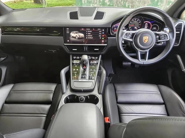 MAY 2022 PORSCHE CAYENNE V6 Turbo Local 1 Owner - 5