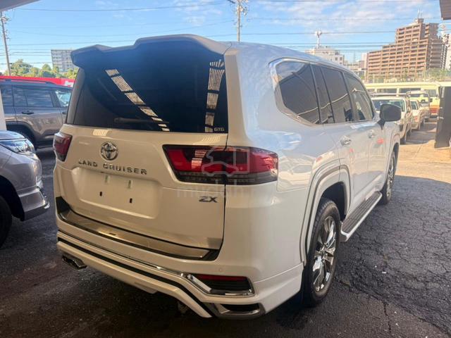2023 Toyota Land Cruiser 300 ZX 3.5 Modellista - 3
