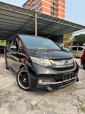 Honda StepWGN RP3 1.5T 150HP 7 Seater MPV - 1