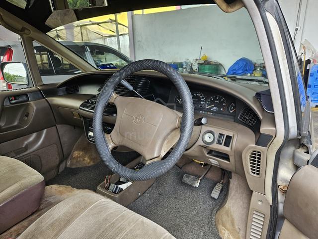 Toyota Estima - 2