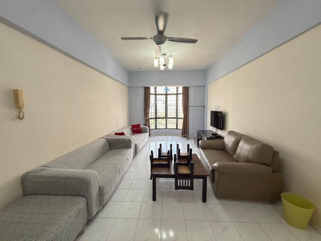 Straits Court Condominium 1