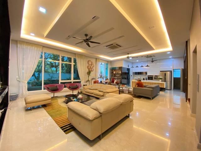 Corner Lot 3.5 Storey Bungalow, Aspen Garden Residence Cyberjaya 1