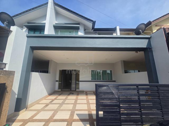 4th Mile Double Storey House For RENT ( TIPTOP ) COND 1