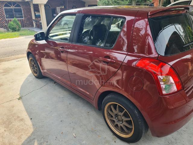 2011 Suzuki SWIFT 1.5 PREMIER (A) - 2