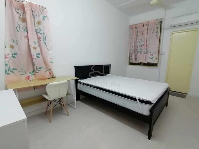Bandar Mahkota Cheras Middle Room Female Unit 1