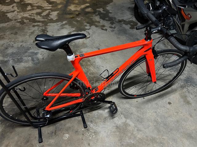 Geometric CR5 Lite Road Bike - photo 3 of 5