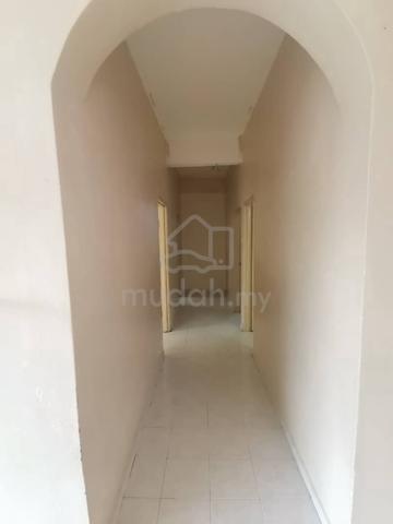 Desa Skudai Apartment 2