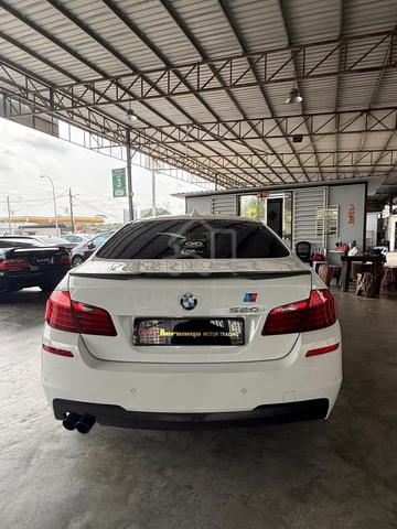 2016 Bmw 520i 2.0 M SPORT FACELIFT MY2016 (A) - 2