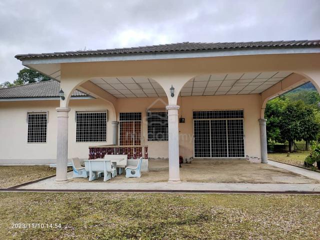 Taman Batu Papan Gua Musang 1