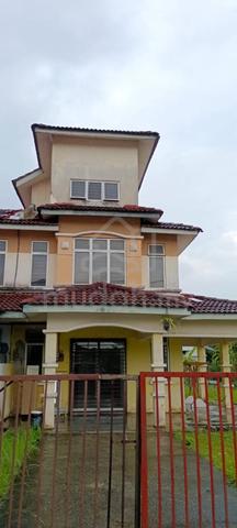 Double Storey La cotagge Taman Putra Perdana Puchong Coner Lot 1