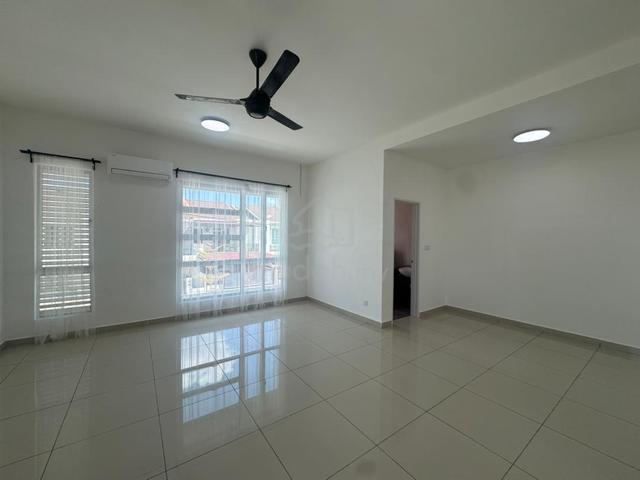 Double Storey Terrace （Corner Unit）｜Mutiara Residence Jitra｜For Rent 1
