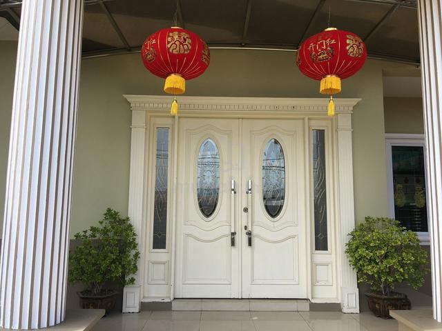 Luxurious Detached House For Sale at Sunny Hills Estate Kuching 1