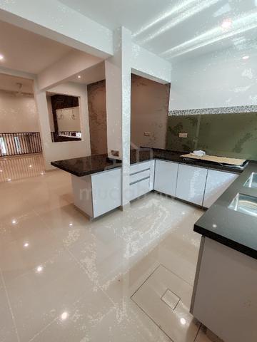 Double Story Terrace at Jln Tembaga - Greenlane (island park) 1