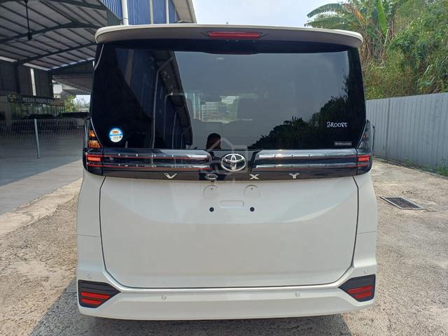 2024 Toyota VOXY 2.0 S-Z (A) 4 times free service - 5
