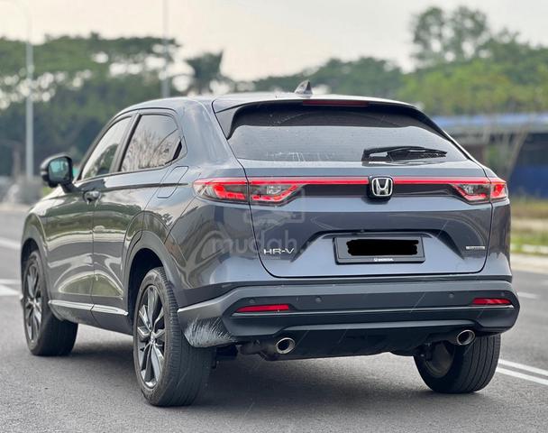 2023 Honda HR-V 1.5 TURBO V Under Warranty - 3