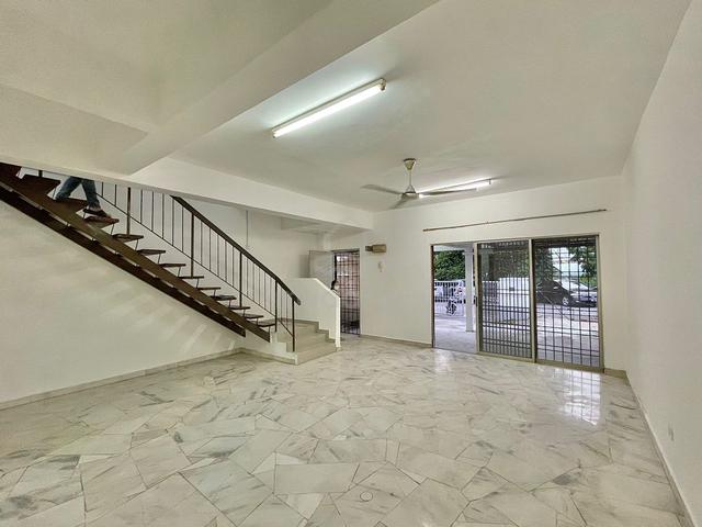 Jalan Pahlawan Seksyen 3 Double Storey Bandar Mahkota vacant 1