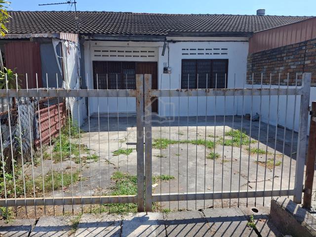 1 Sty house at Bdr Baru Putra Bercham Ipoh 1
