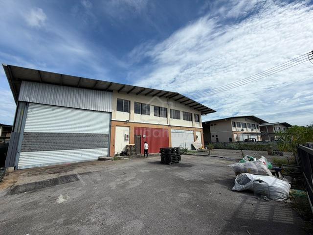 Double-Storey Semi-Detached Warehouse | SMI Industrial Park, Kuching 1