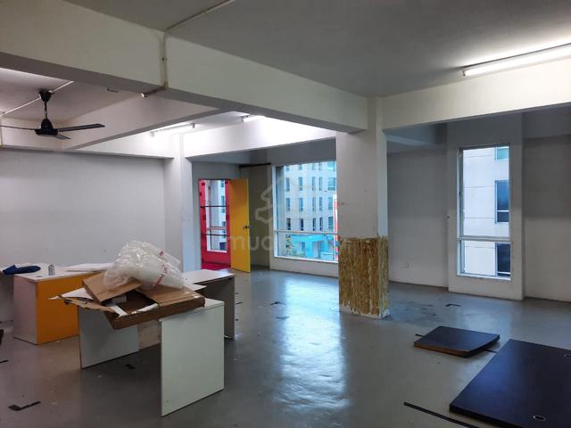 1st Floor Corner Office With Lift Strand Damansara Kota Damansara Rent 4