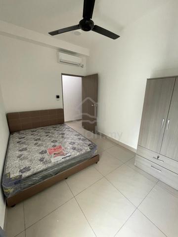 SKS habitat / Larkin / Walking distance bus terminal 1