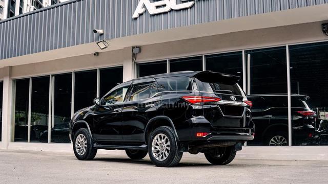 Toyota FORTUNER 2.7 SRZ FACELIFT 4WD P.BOOT 2022 - 2