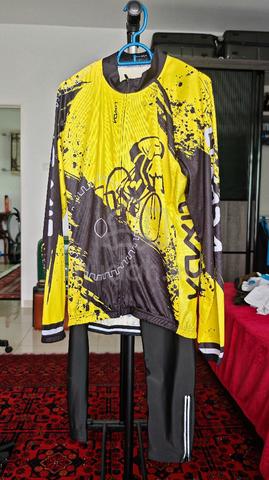 Premium Cycling Jersey & Pants Set Bundle (4 Sets  - photo 2 of 4