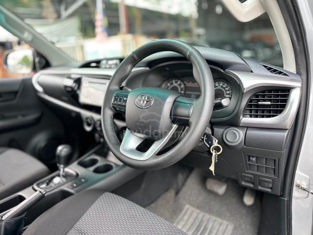 Toyota HILUX 2.4 E (A) Full loan, Year 2021. 4x4 - 3