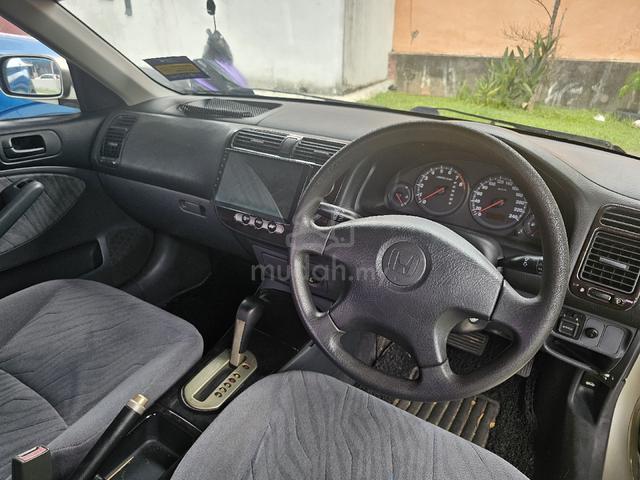 Honda CIVIC 1.7 - 4
