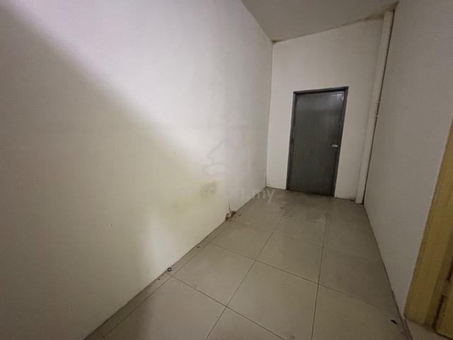 Ground Floor Shoplot [SIMPANG AMPAT] Facing Main Road 1600sqft !!! 5