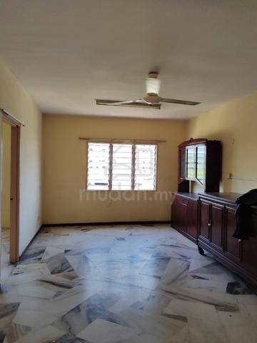 Flat PKNS Seksyen 7 Shah Alam 1