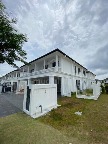 2 Storey STONERIDGE End lot, Semi D Eco Majestic 37x85 1