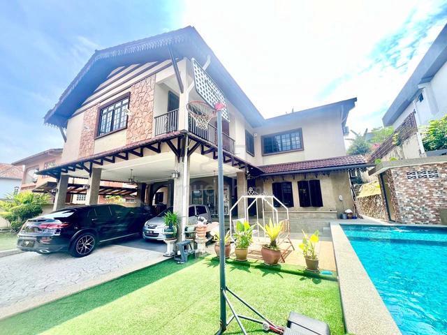 PRICE BELOW MARKET‼️NEGOTIABLE‼️Bungalow Jln Bunga Raya Sek2 Shah Alam 1