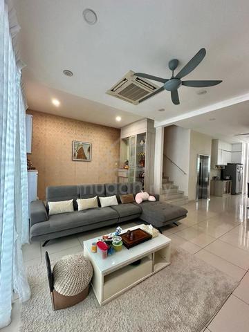 FULLY RENOVATION_Orange Villa 1_3 storey terrace house@ Song Ban Kheng 1