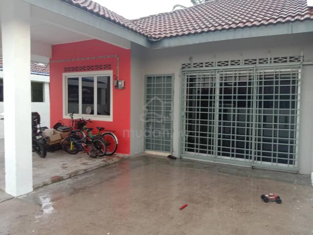 Bilik Rumah Semi D, Kampung Lombong, Shah Alam 1