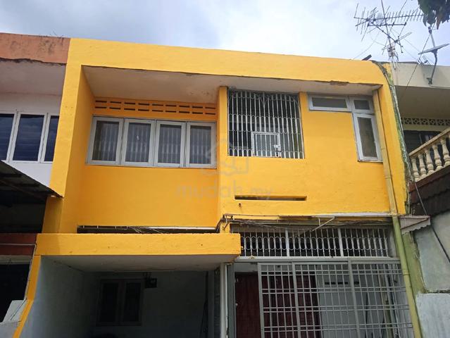 Rumah Tengah bandar Untuk dijual Taman Kobena 1