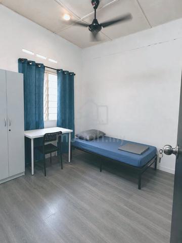 Bilik sewa selesa fully furnished 3 orang 1 rumah near MITC melaka 1