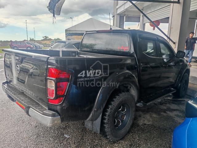 2015 Nissan NAVARA 2.5 SE (AT) (A) - 4
