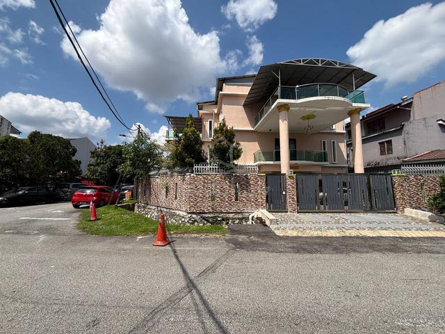 [CORNER LOT] 3 Storey Terrace House Taman Dagang, Ampang Selangor 1