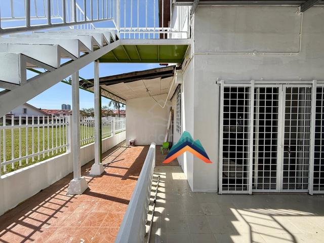 CL999 Corner 2-Storey Terrace House | Taman BDC | Kolombong 1