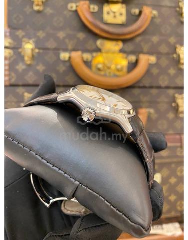Carousel Image
