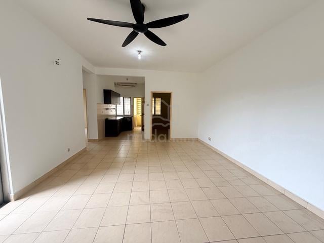 Kasuarina Apartment 1
