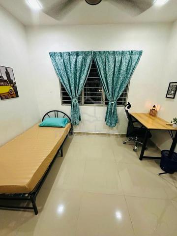 Medium Room for Rent FREE Car Park, Bandar Sri Permaisuri, Cheras, KL 1