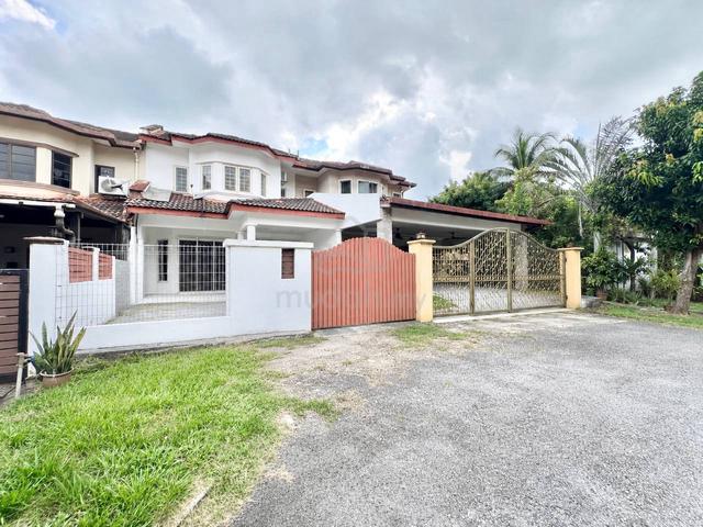 REFURBISHED 2-storey Terrace House Seksyen 7, Shah Alam Jalan Paladium 1