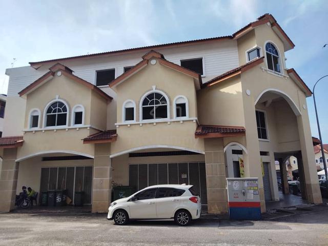 3-Storey Shop Office for Sale 1