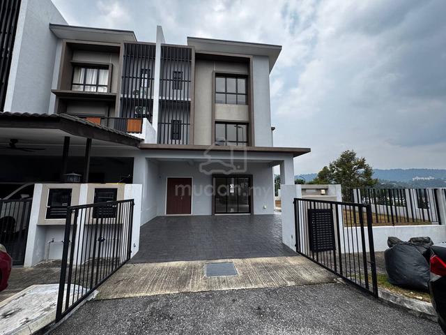 3 Storey Terrace Corner Lot Ukay Bestari Ampang Selangor 1