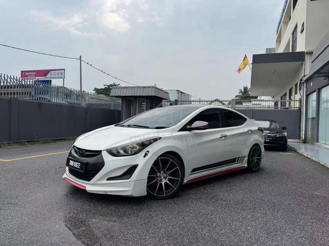 2015 Hyundai ELANTRA 1.6 ELEGANCE FACELIFT (A) - 1