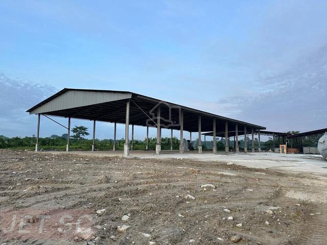 Jalan Pinggir Kawasan Perusahaan Banting Factory Warehouse 1