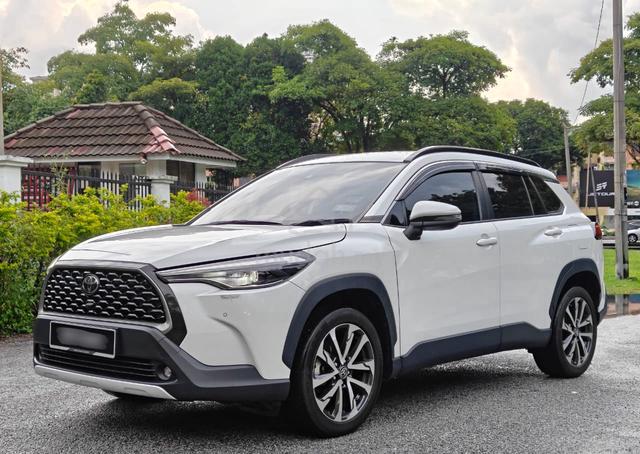 Full service Toyota 2023 COROLLA CROSS 1.8 V (A) - 3